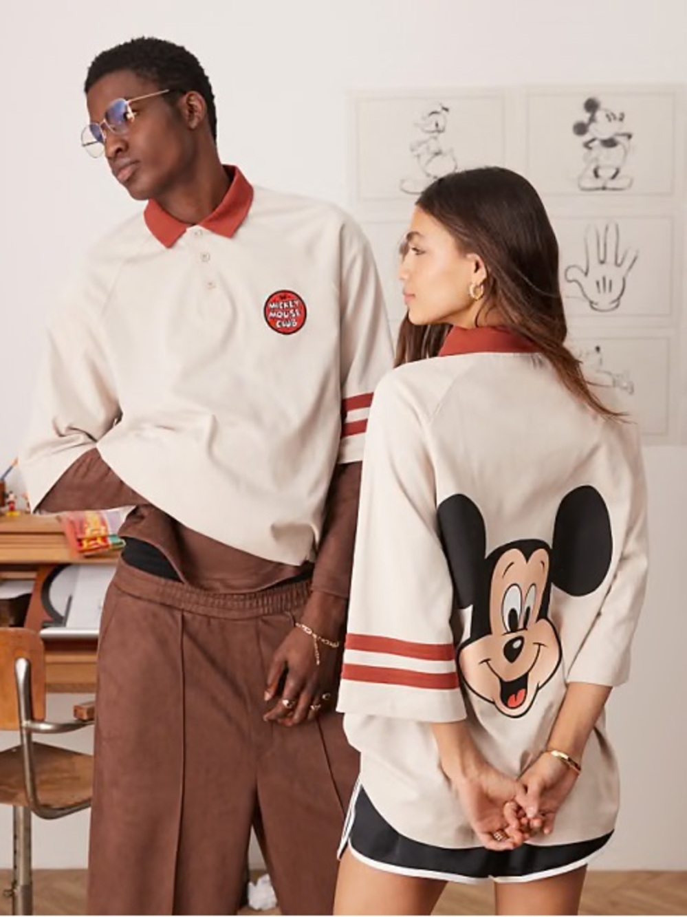 Disney Oversized Raglan Polo Sz medium unisex